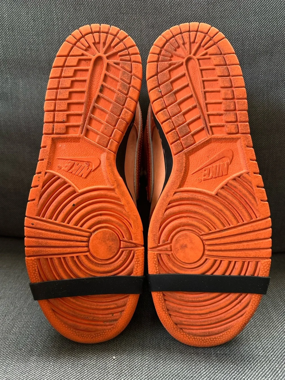 Nike SB Dunk Orange Lobster – EUC with Box – Men’s Size 8 – FD8776-800 Authentic